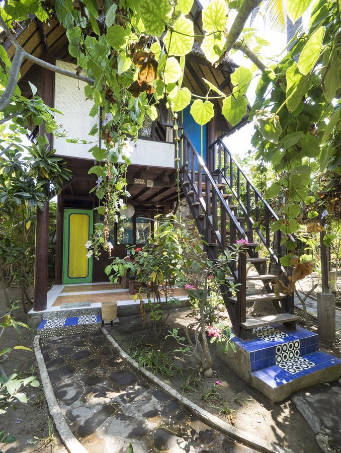 Отель Woodstock Gili - Garden And Bungalows Гили Траванган Экстерьер фото