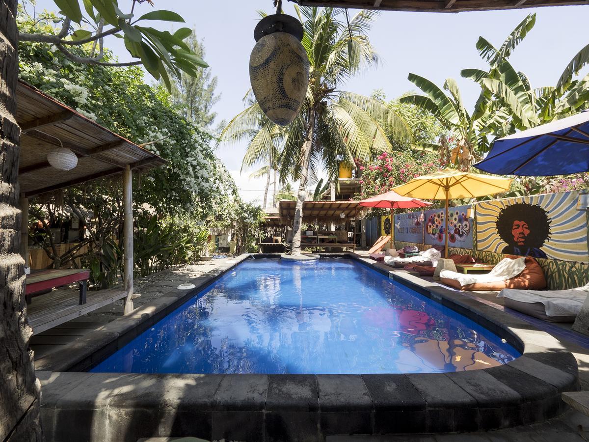 Отель Woodstock Gili - Garden And Bungalows Гили Траванган Экстерьер фото