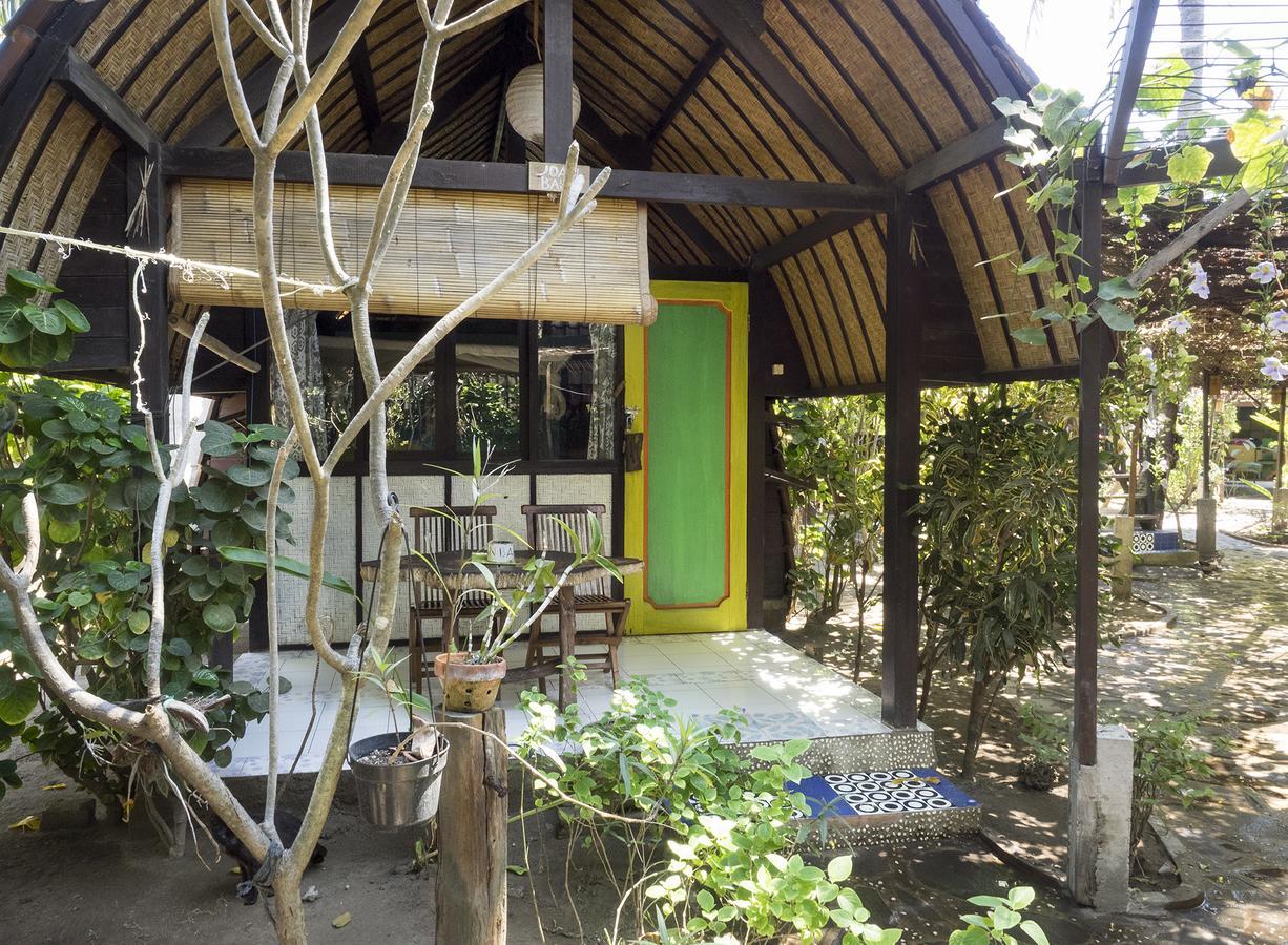 Отель Woodstock Gili - Garden And Bungalows Гили Траванган Экстерьер фото