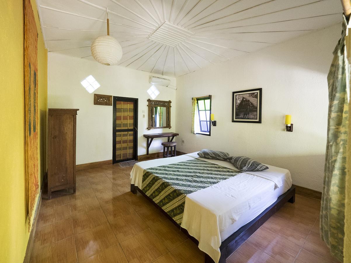 Отель Woodstock Gili - Garden And Bungalows Гили Траванган Экстерьер фото